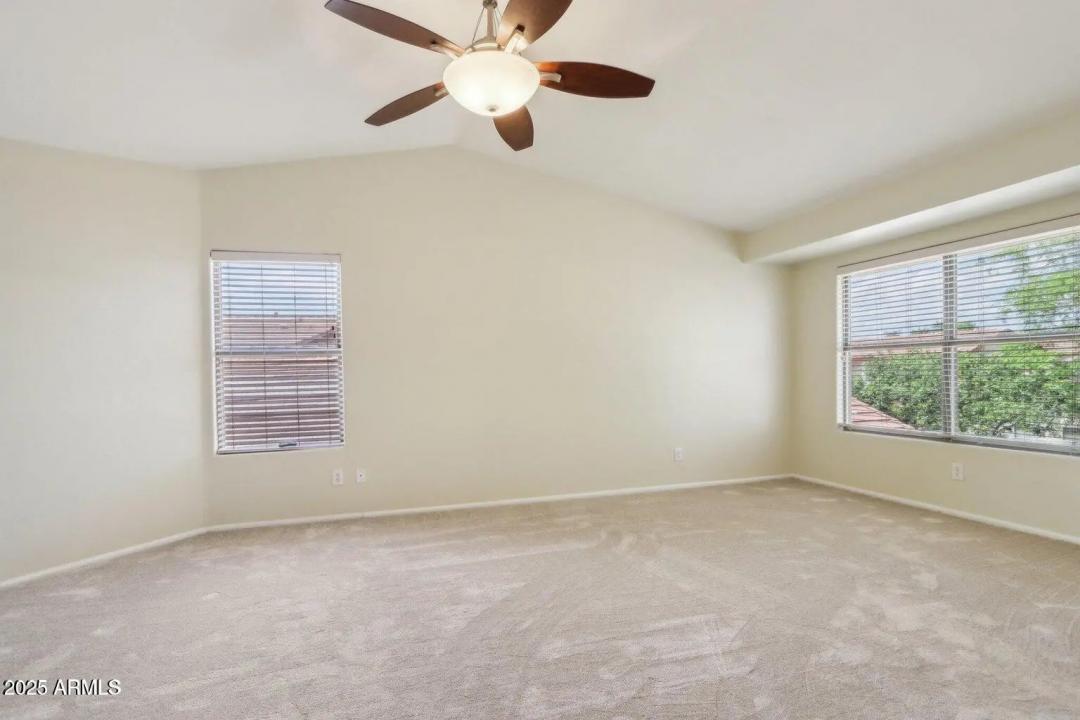 Real Estate Picture 8