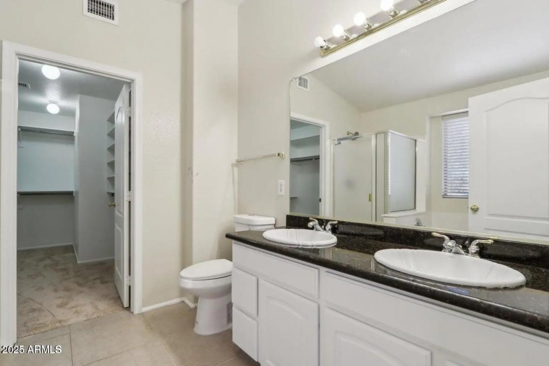 Real Estate Picture 11