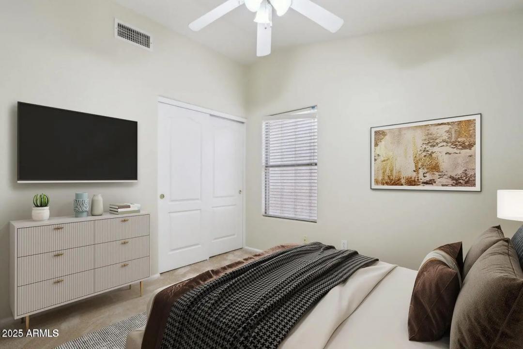 Real Estate Picture 15