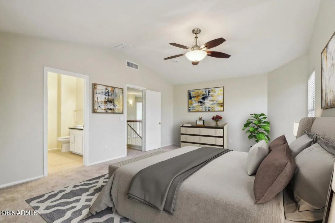 Real Estate Picture 9
