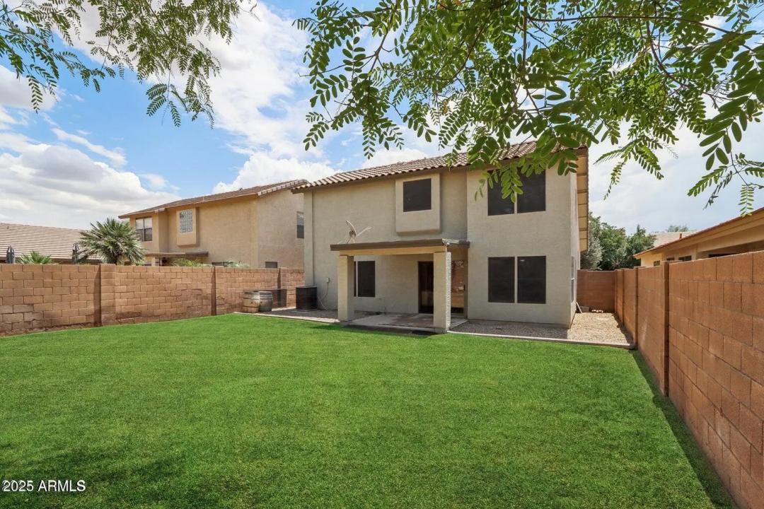 Real Estate Picture 19