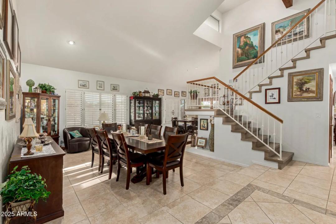 Real Estate Picture 7