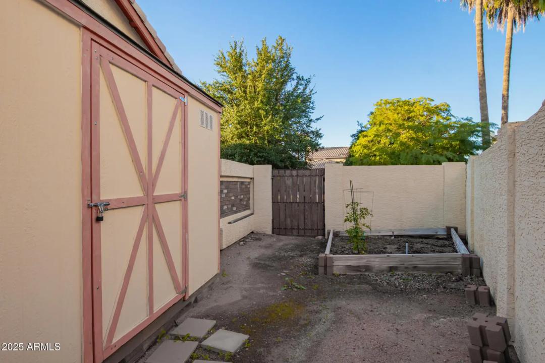 Real Estate Picture 29