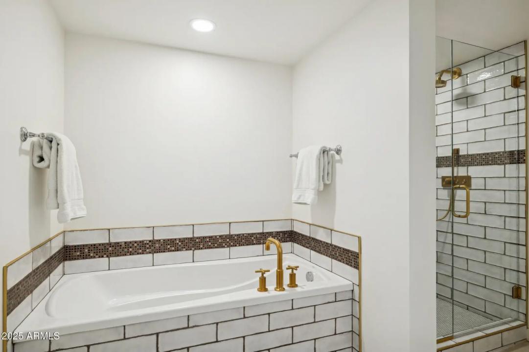 Real Estate Picture 18