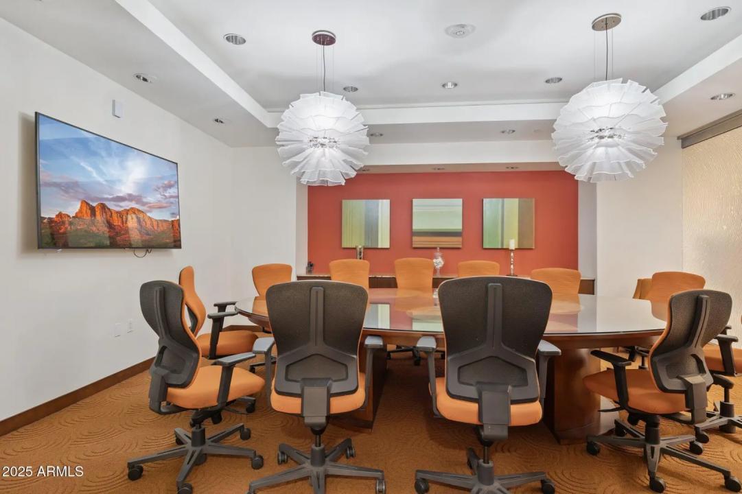 Real Estate Picture 33