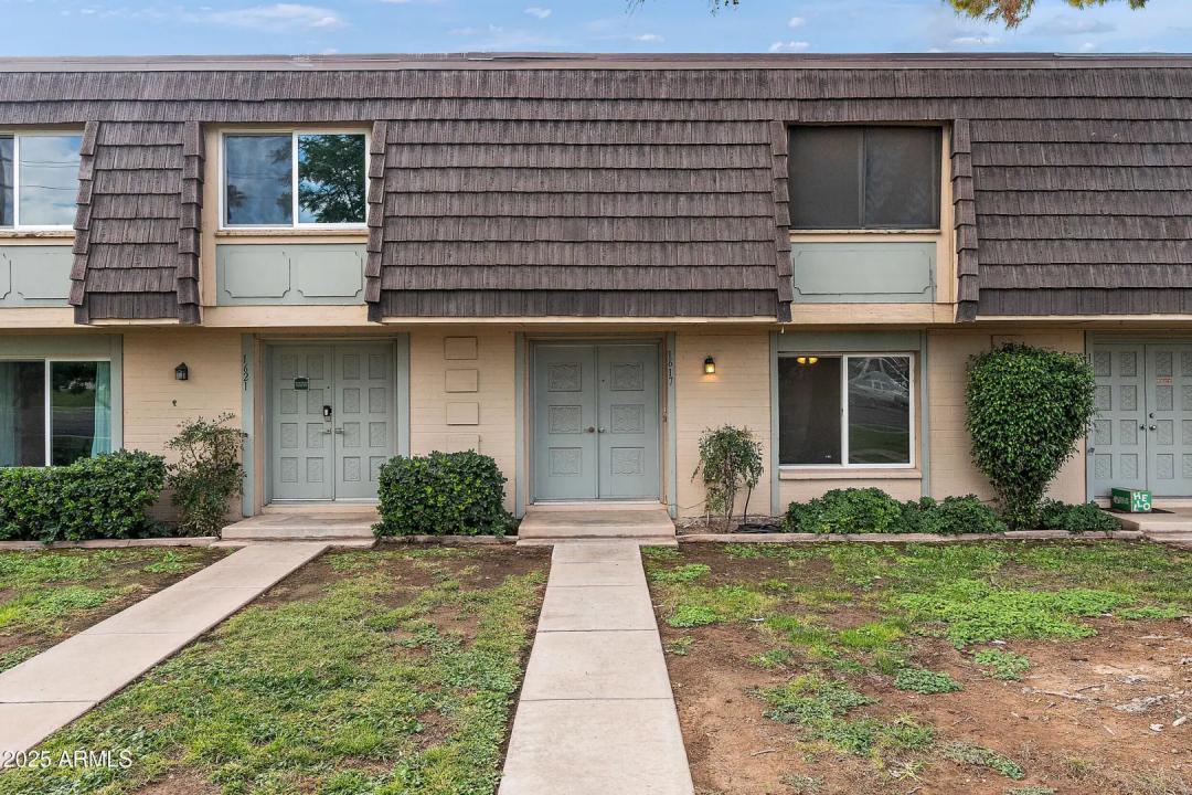 Real Estate Picture 1