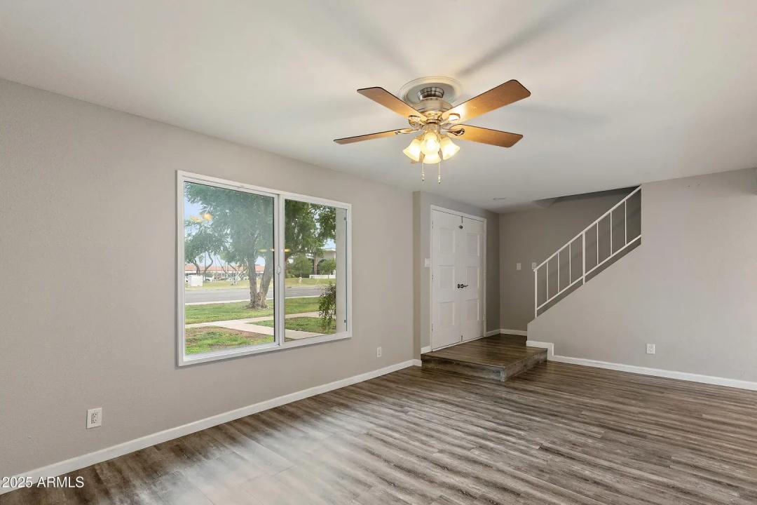 Real Estate Picture 4