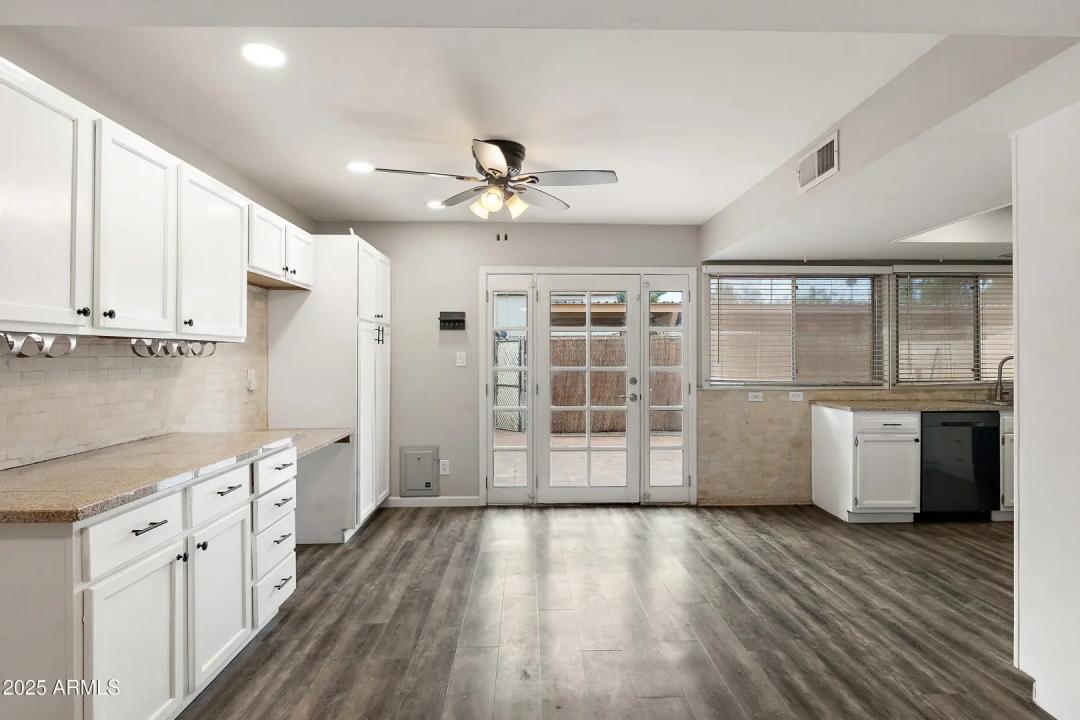 Real Estate Picture 6