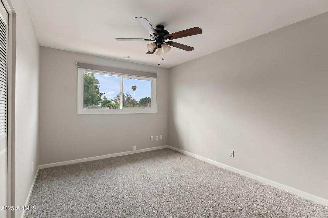 Real Estate Picture 15