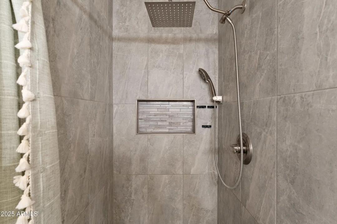 Real Estate Picture 19