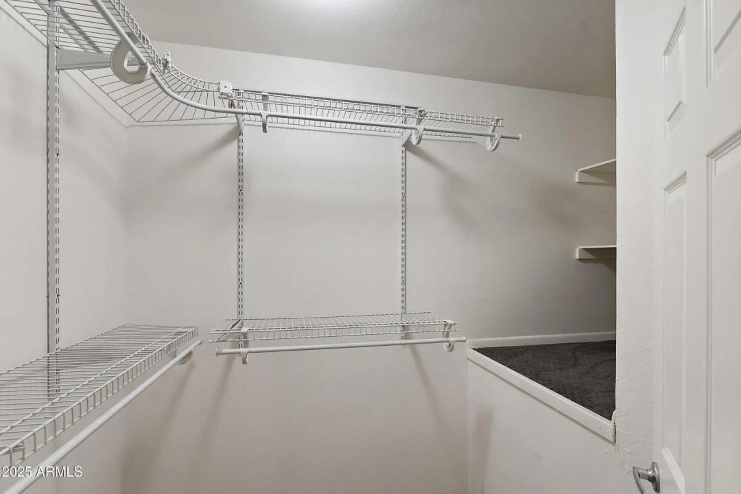 Real Estate Picture 22