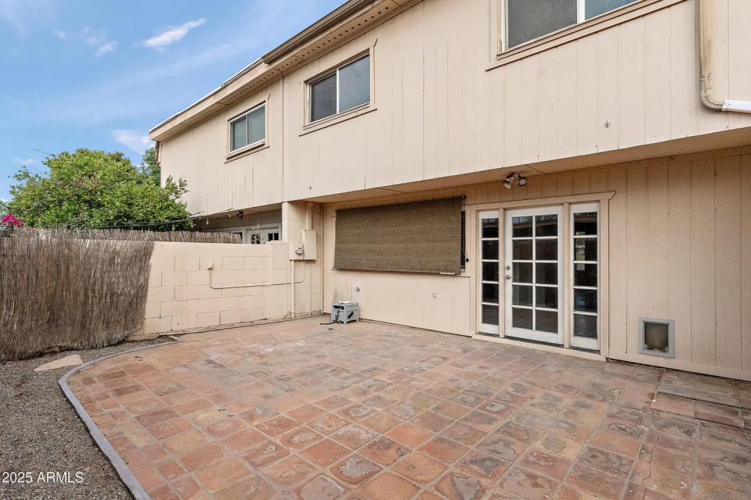 Real Estate Picture 23