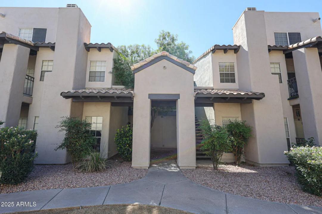 Real Estate Picture 3