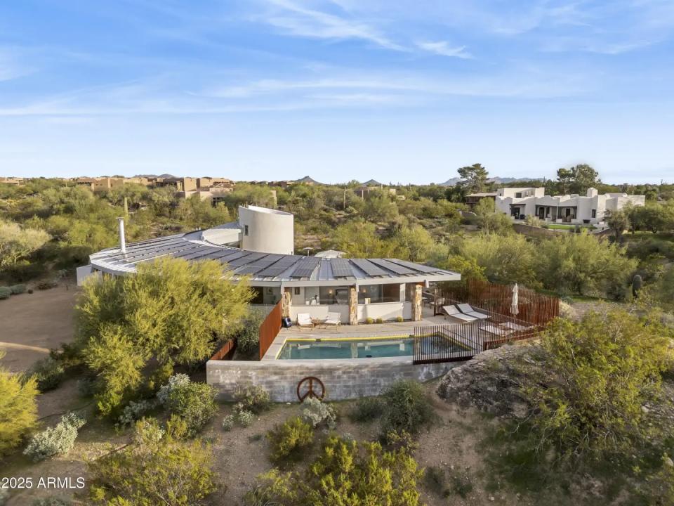 Real Estate Picture 5