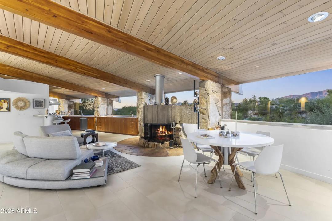 Real Estate Picture 18