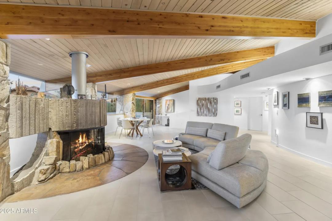 Real Estate Picture 19