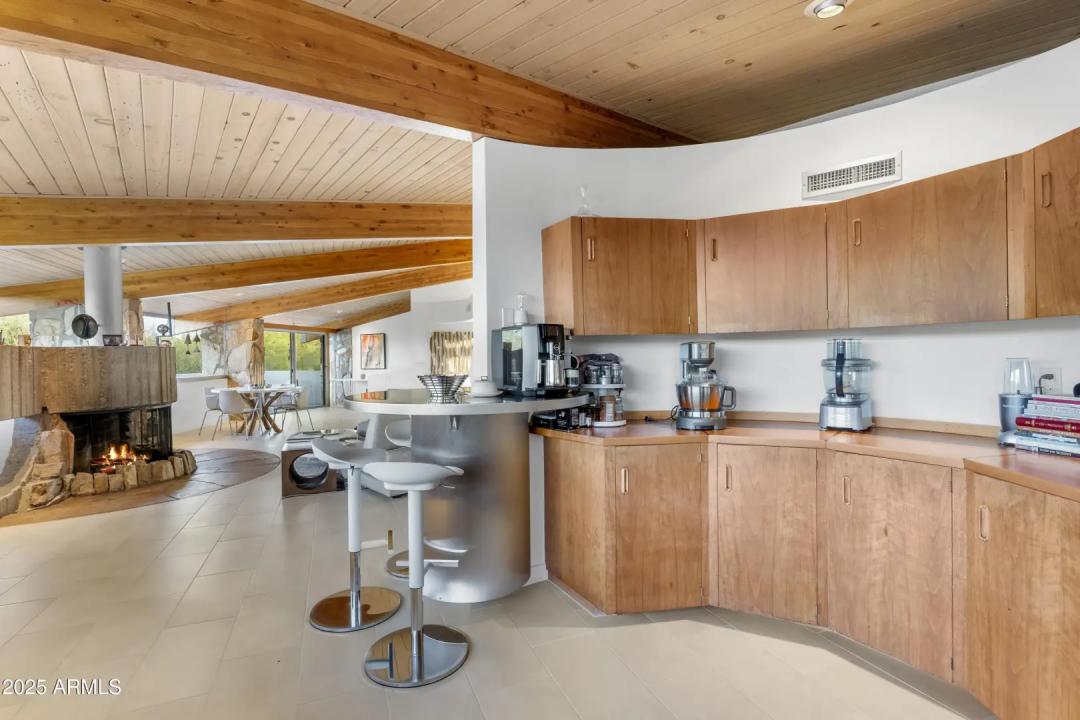 Real Estate Picture 22