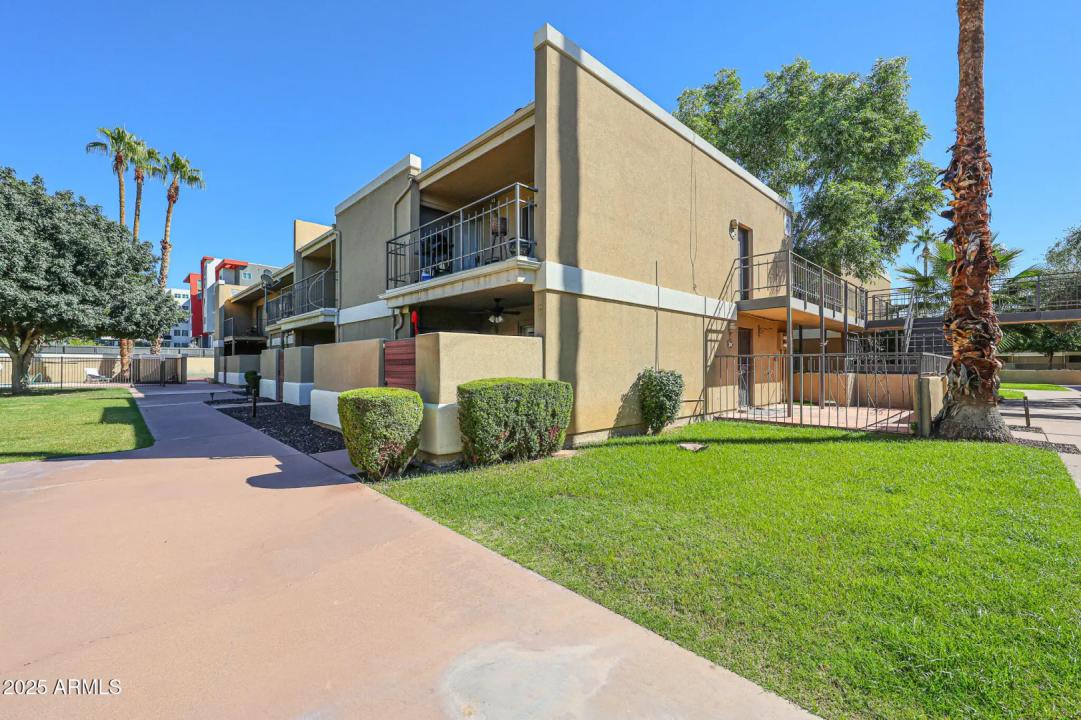 Real Estate Picture 28