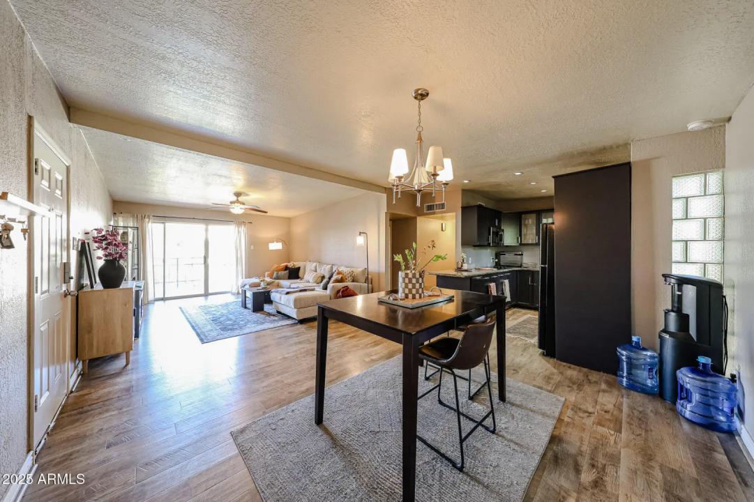 Real Estate Picture 6