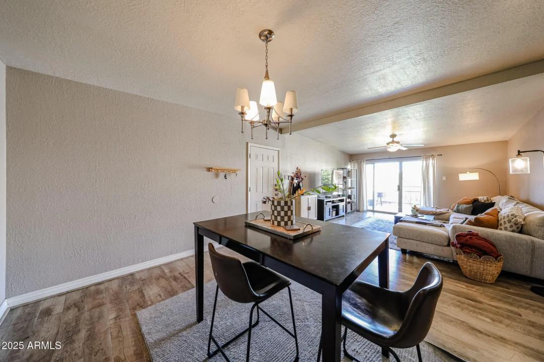 Real Estate Picture 7