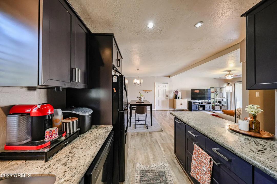 Real Estate Picture 10