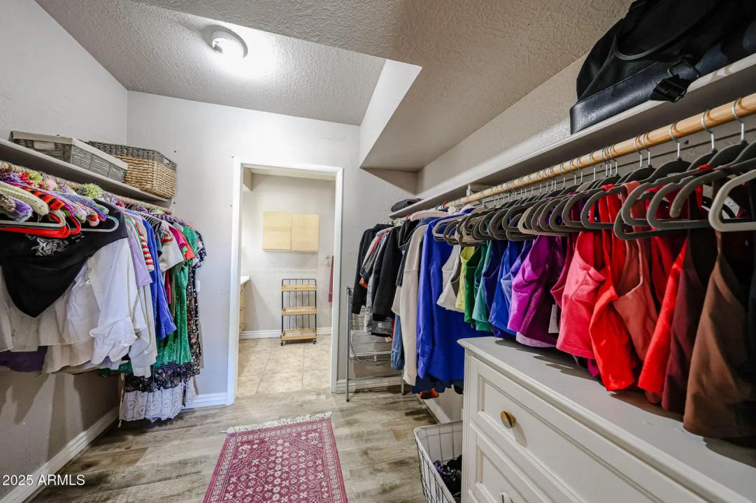 Real Estate Picture 15