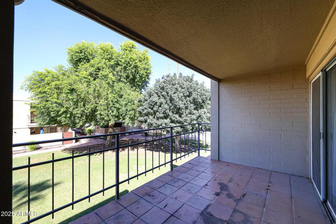 Real Estate Picture 24