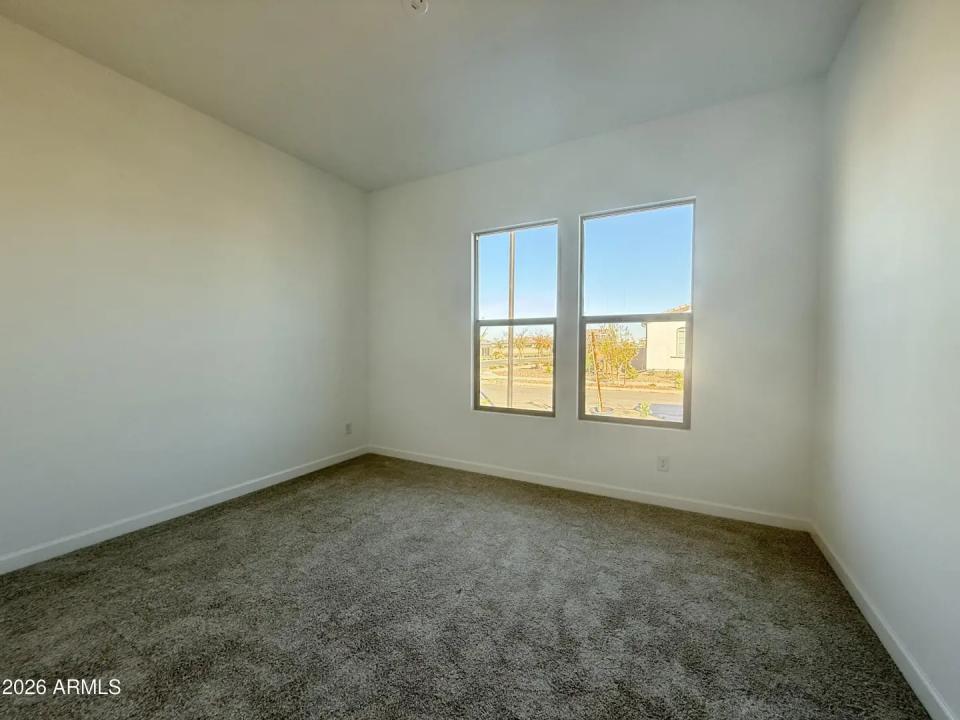 Real Estate Picture 8