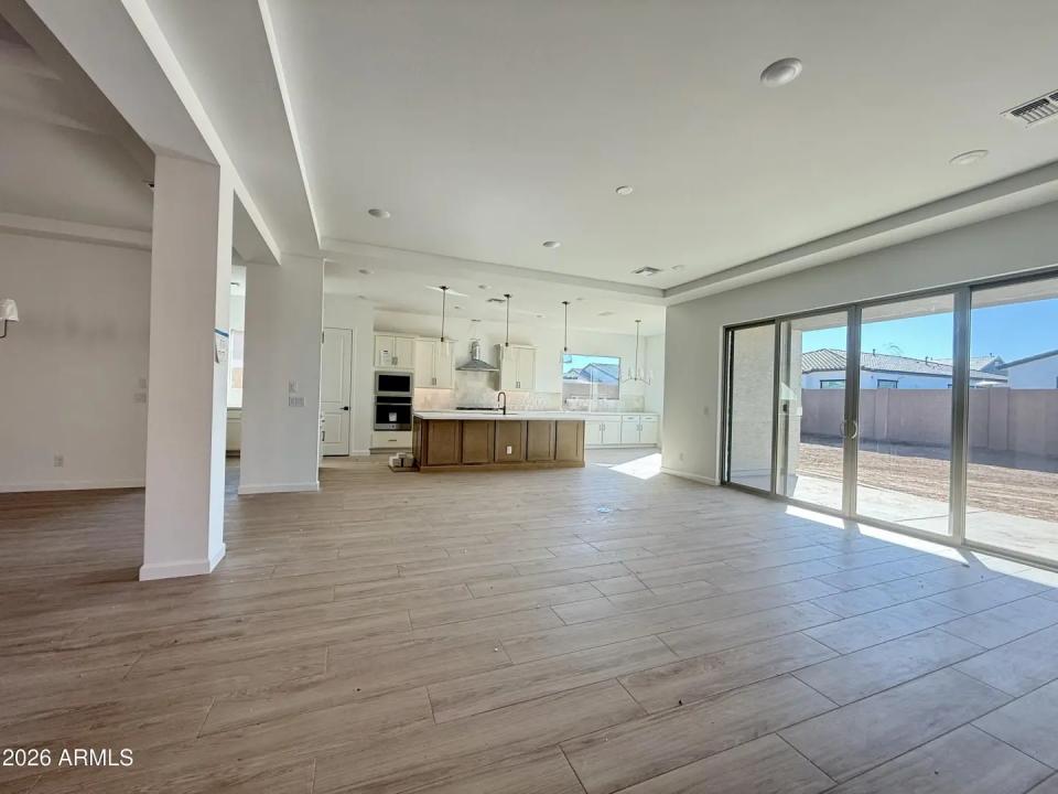 Real Estate Picture 21