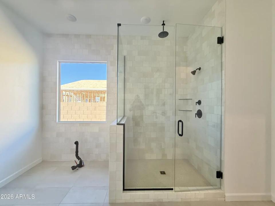 Real Estate Picture 25