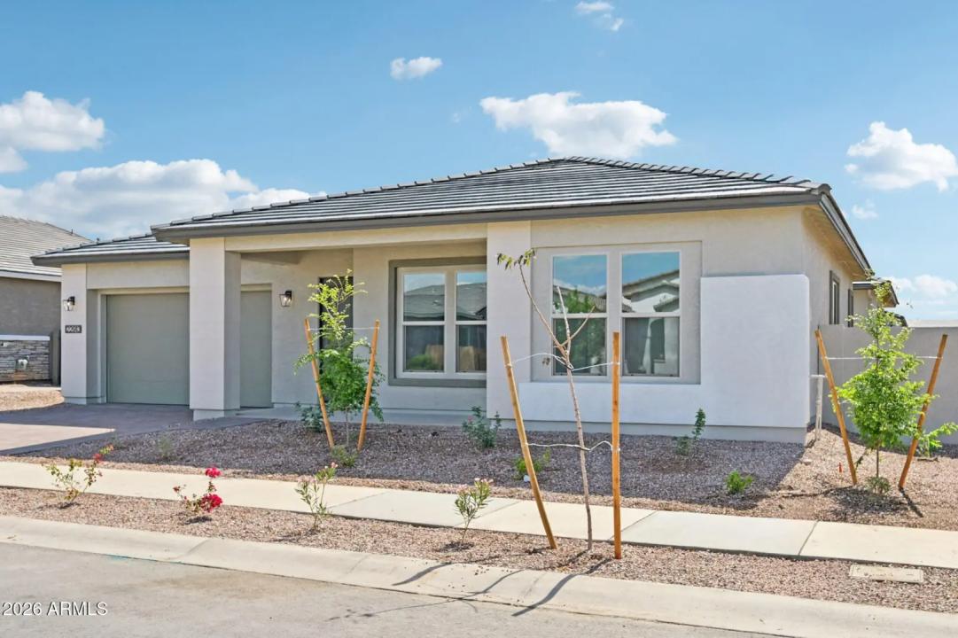 Real Estate Picture 3