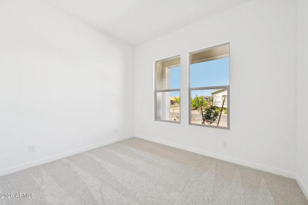 Real Estate Picture 22