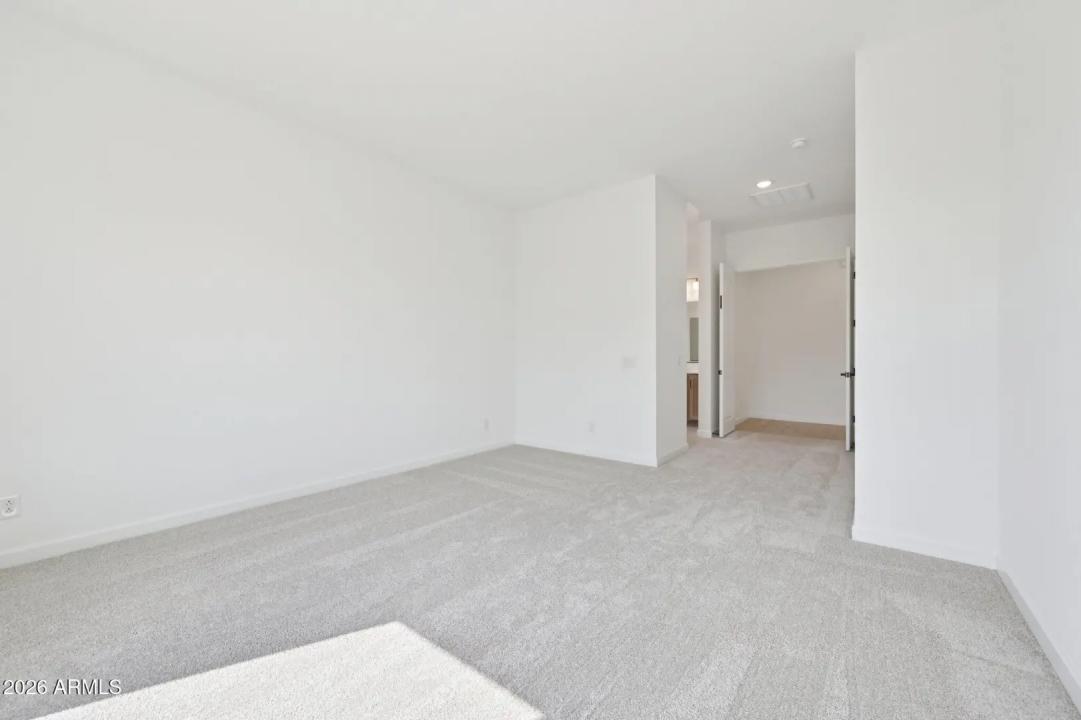 Real Estate Picture 34