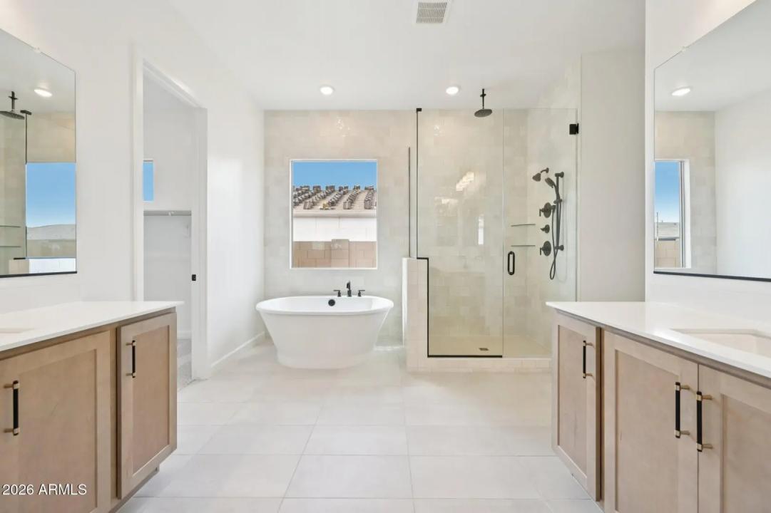 Real Estate Picture 35