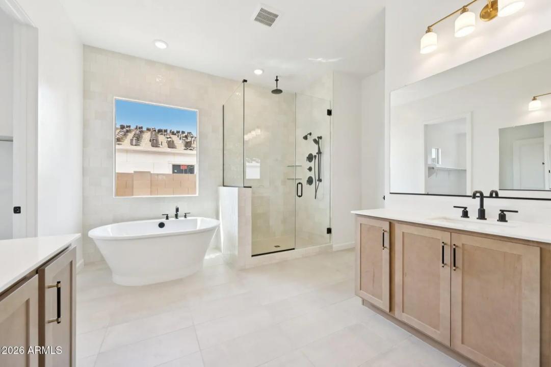 Real Estate Picture 36