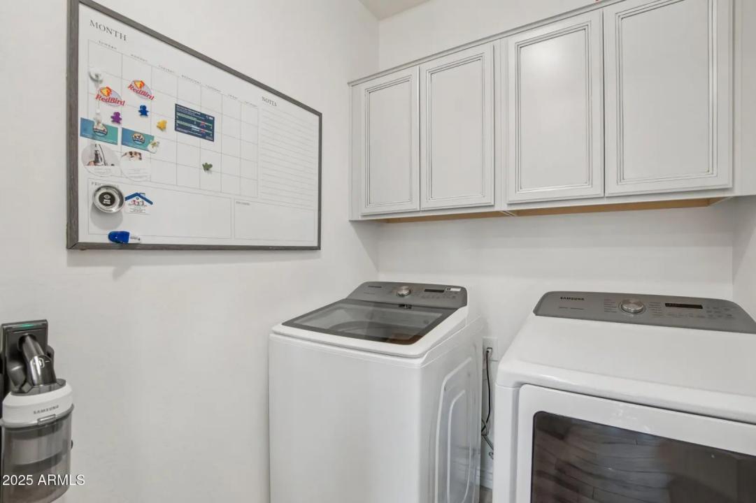 Real Estate Picture 11