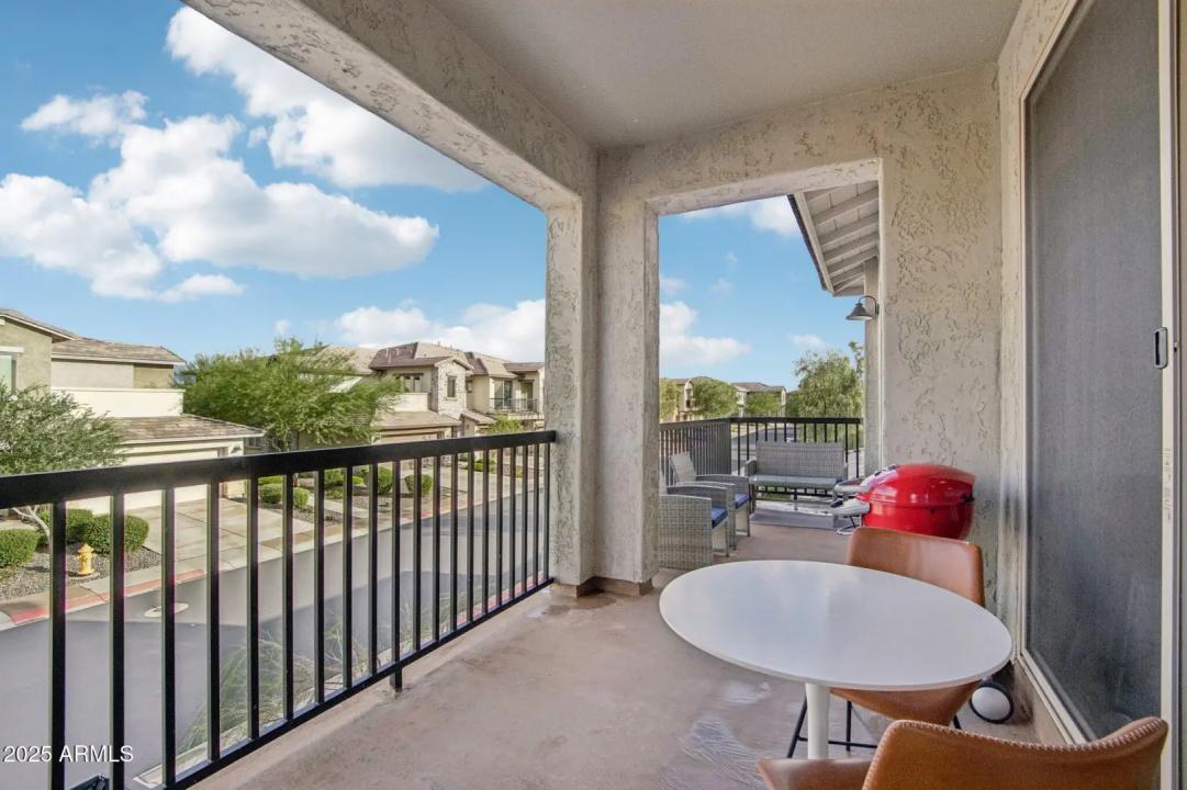 Real Estate Picture 22