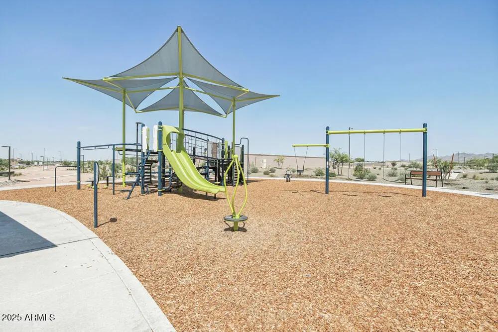 Real Estate Picture 19