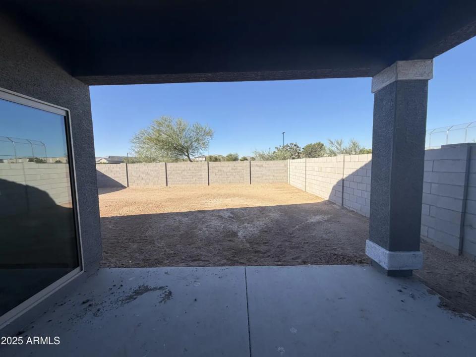 Real Estate Picture 15