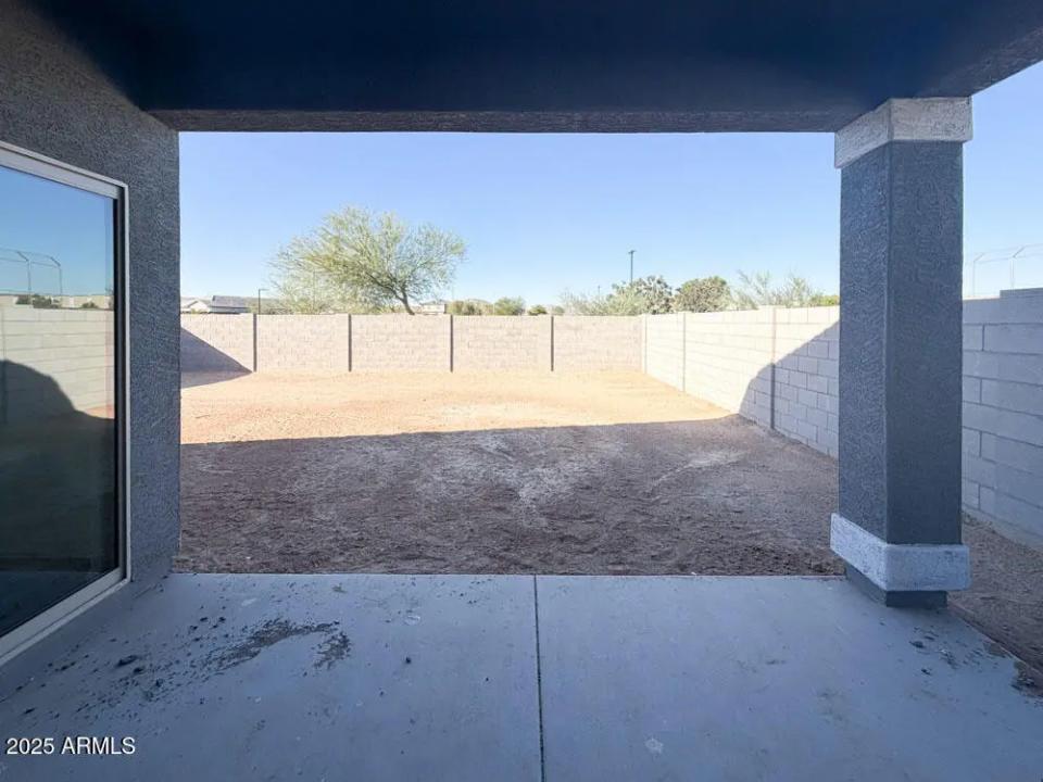 Real Estate Picture 13