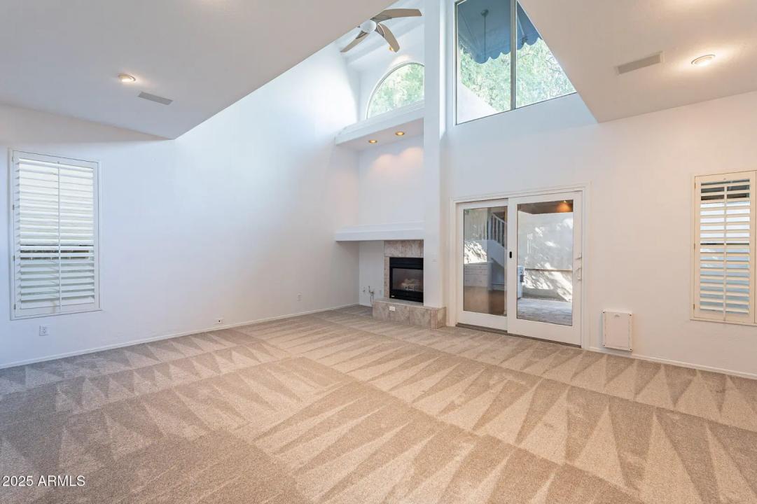 Real Estate Picture 3