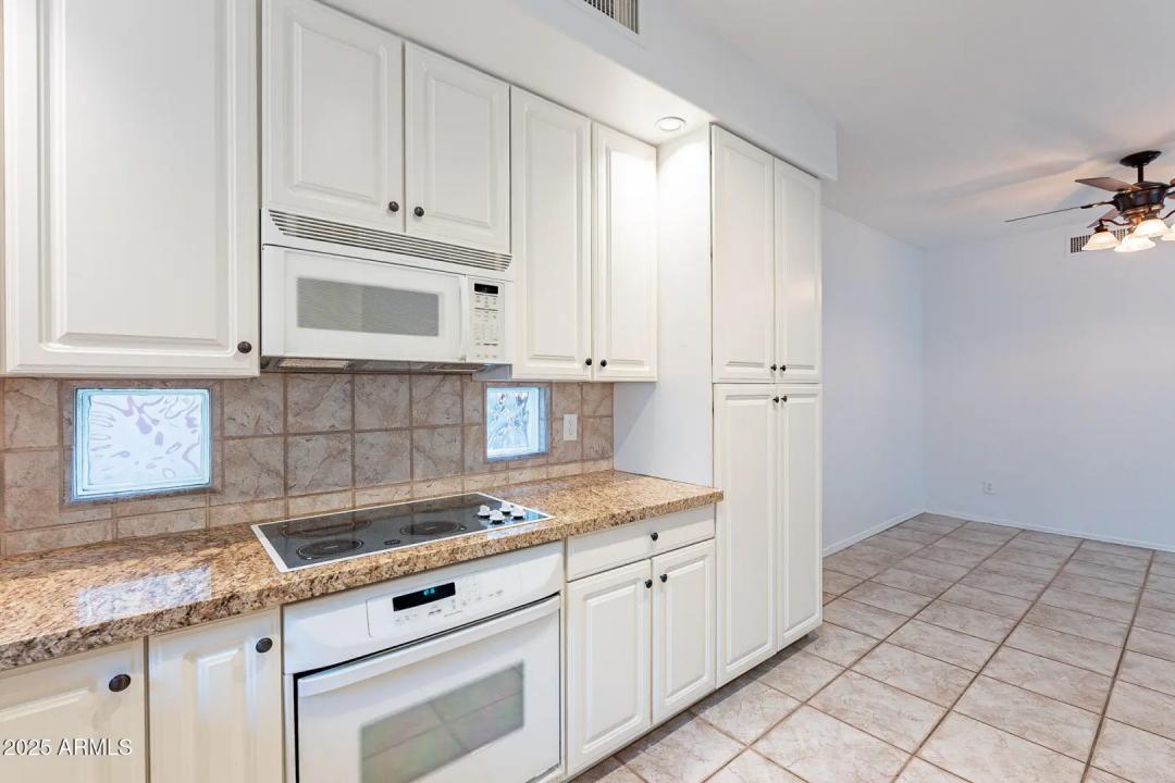 Real Estate Picture 10