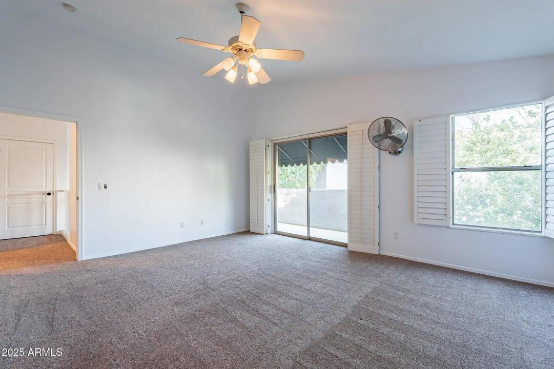 Real Estate Picture 17
