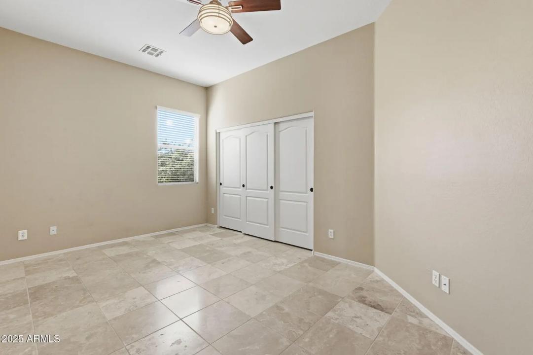 Real Estate Picture 22