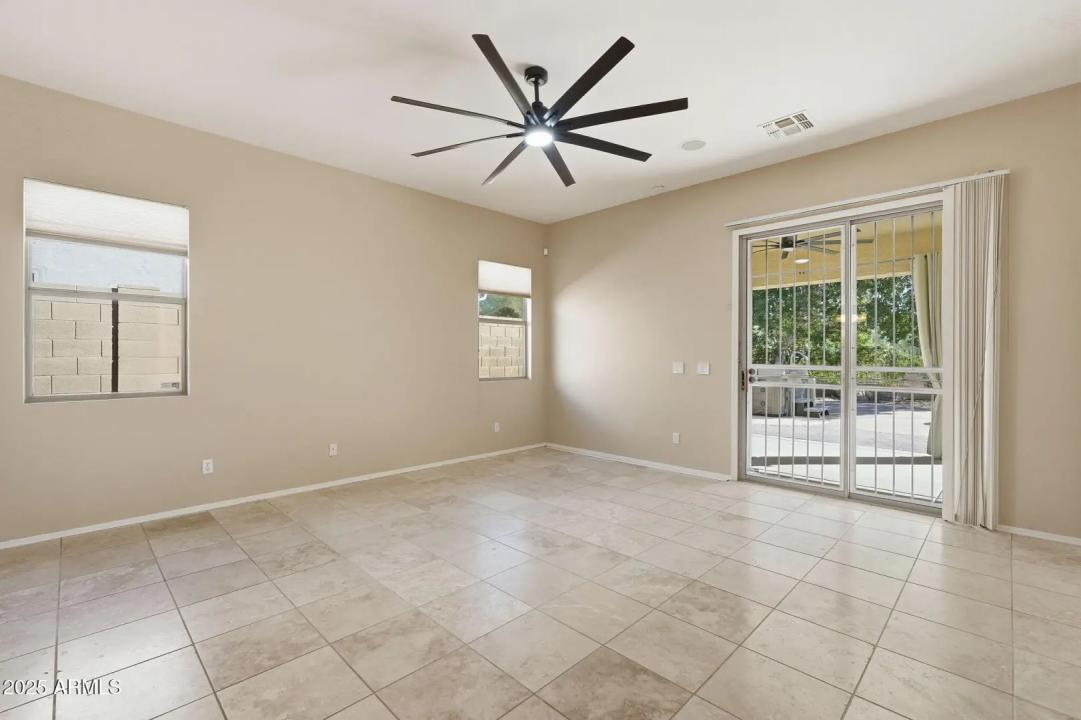 Real Estate Picture 30