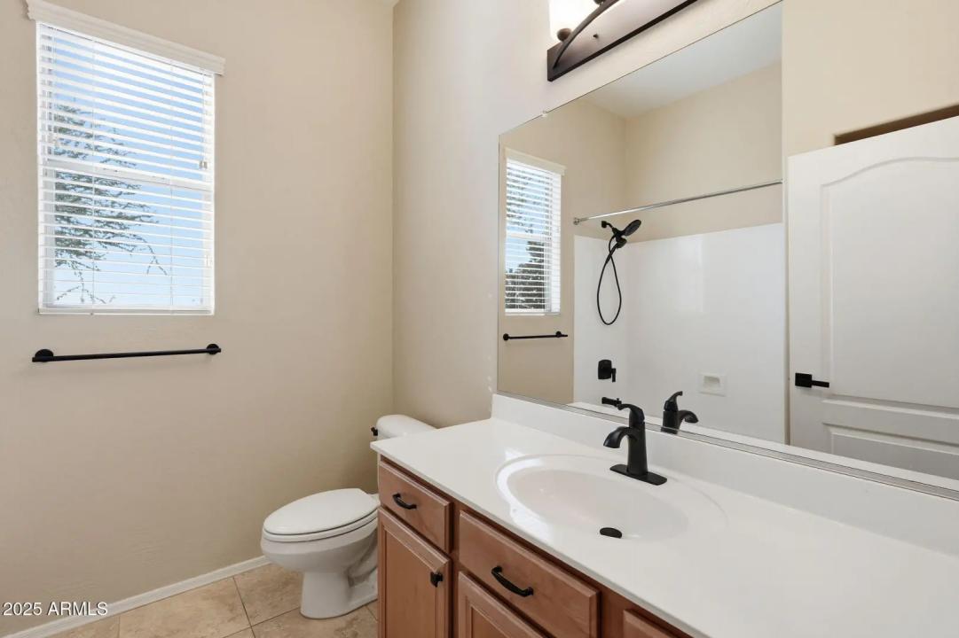 Real Estate Picture 28
