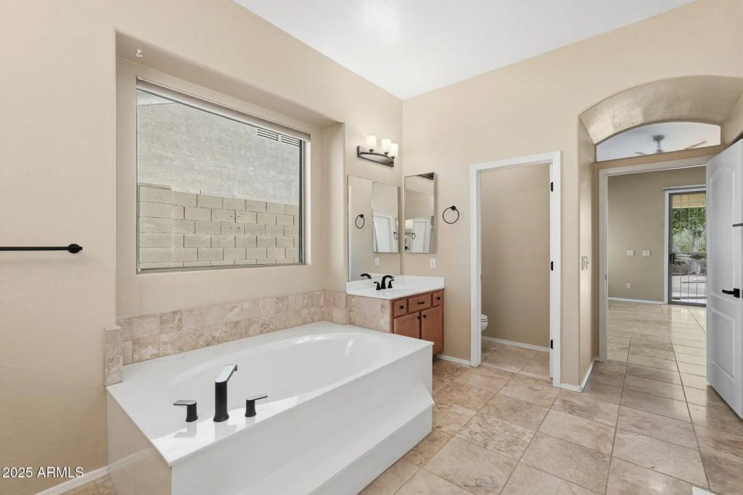 Real Estate Picture 36