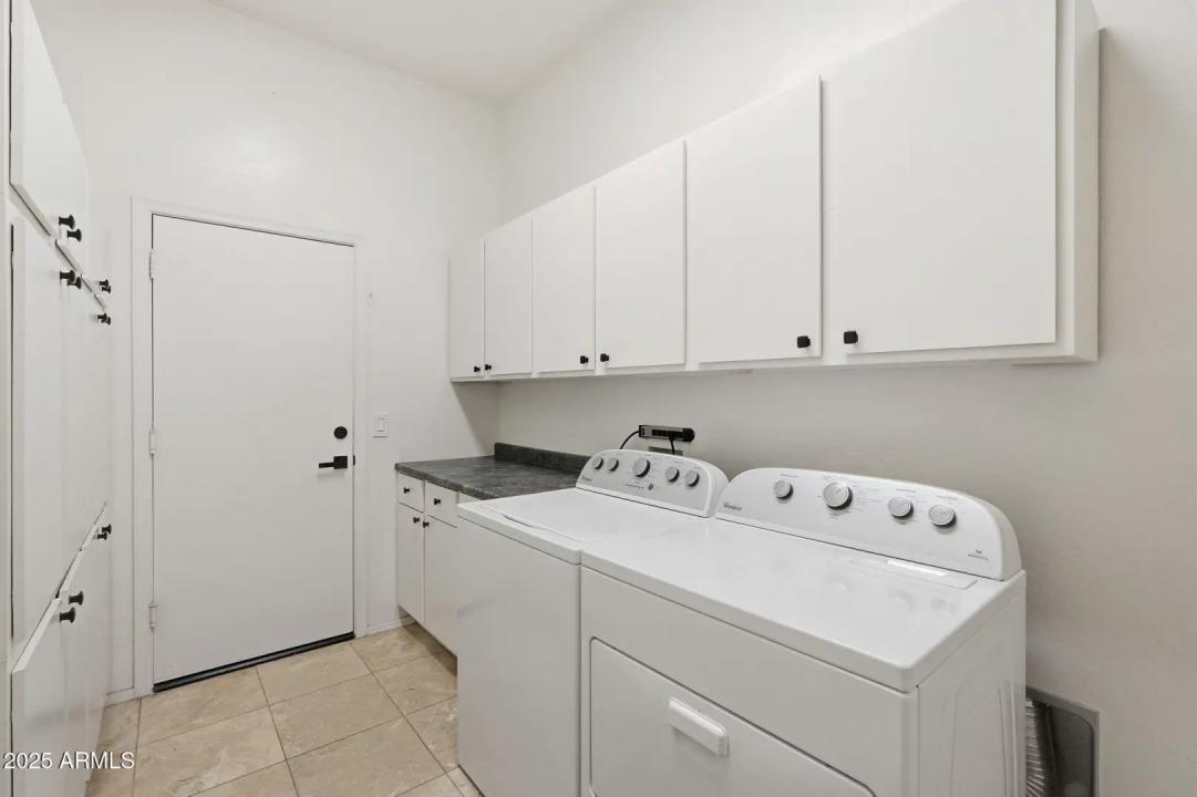 Real Estate Picture 39