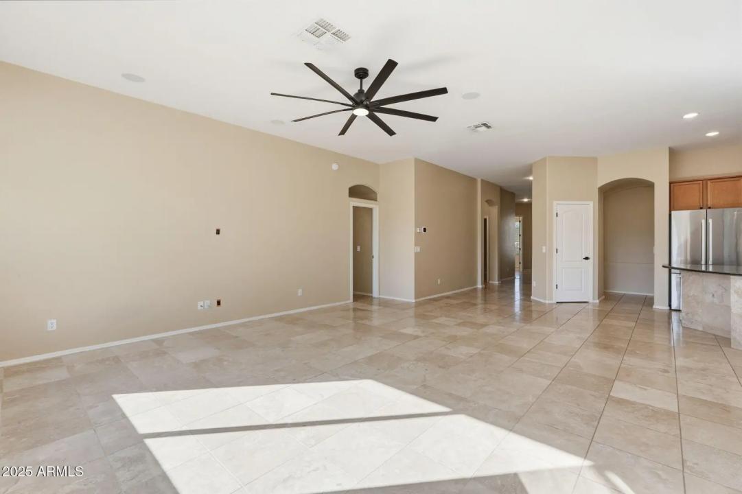 Real Estate Picture 9