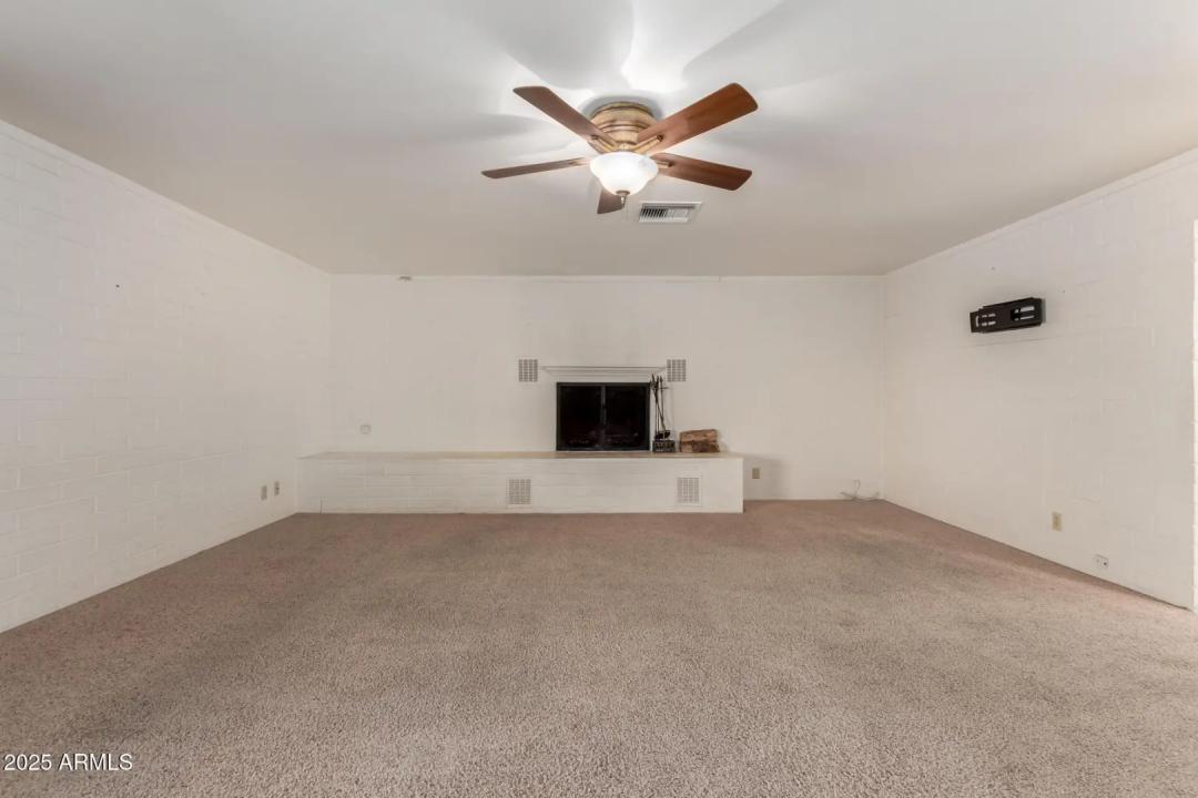 Real Estate Picture 10